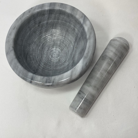 Marble mortar and pestle, crushing grinding herbs, spices nutmeats - Picture 5 of 16